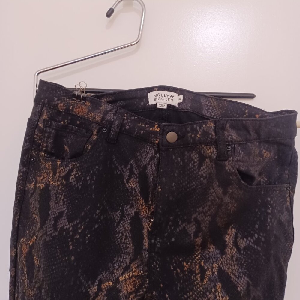Molly Bracken Metallic Snake Print Stretch Jeans - Picture 2 of 6
